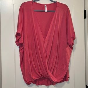 Zenana Outfitters V-Neck Top (Pink 1X)